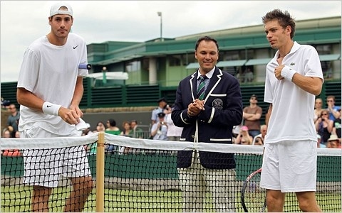 John Isner vs Nicolas Mahut in The Longest Match John Isner vs Nicolas Mahut in The Longest Match
